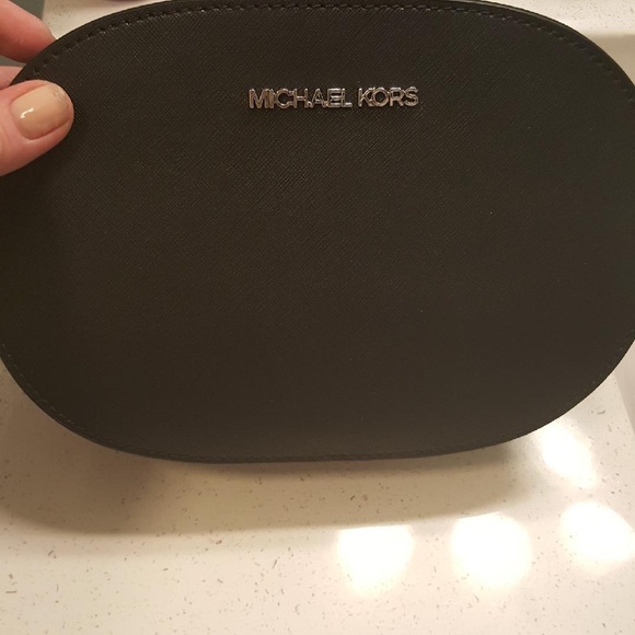 Michael Kors swing bag - Picture 3 of 5